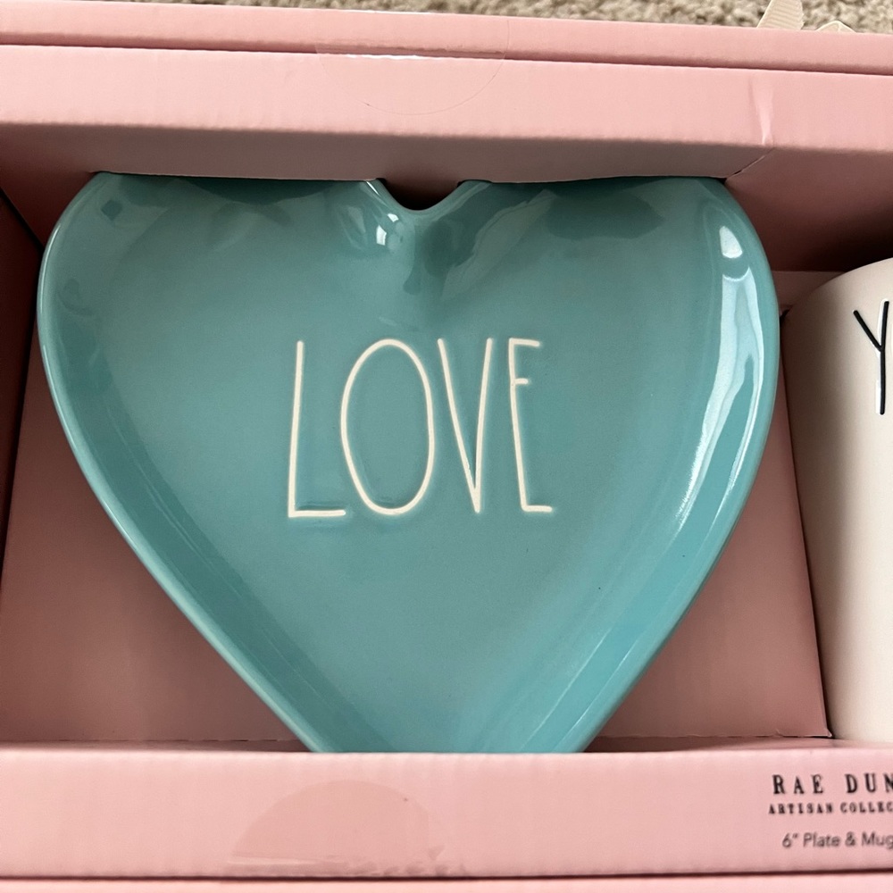 *Sold* Rae Dunn Gift set - Picture 2 of 4